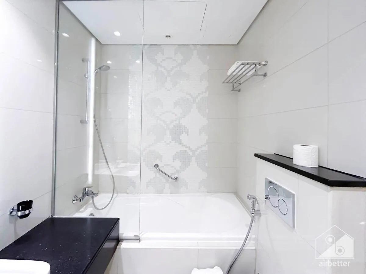 Luxury Studio In Business Bay With Canal View Dubái 0*,  Emiratos Árabes Unidos